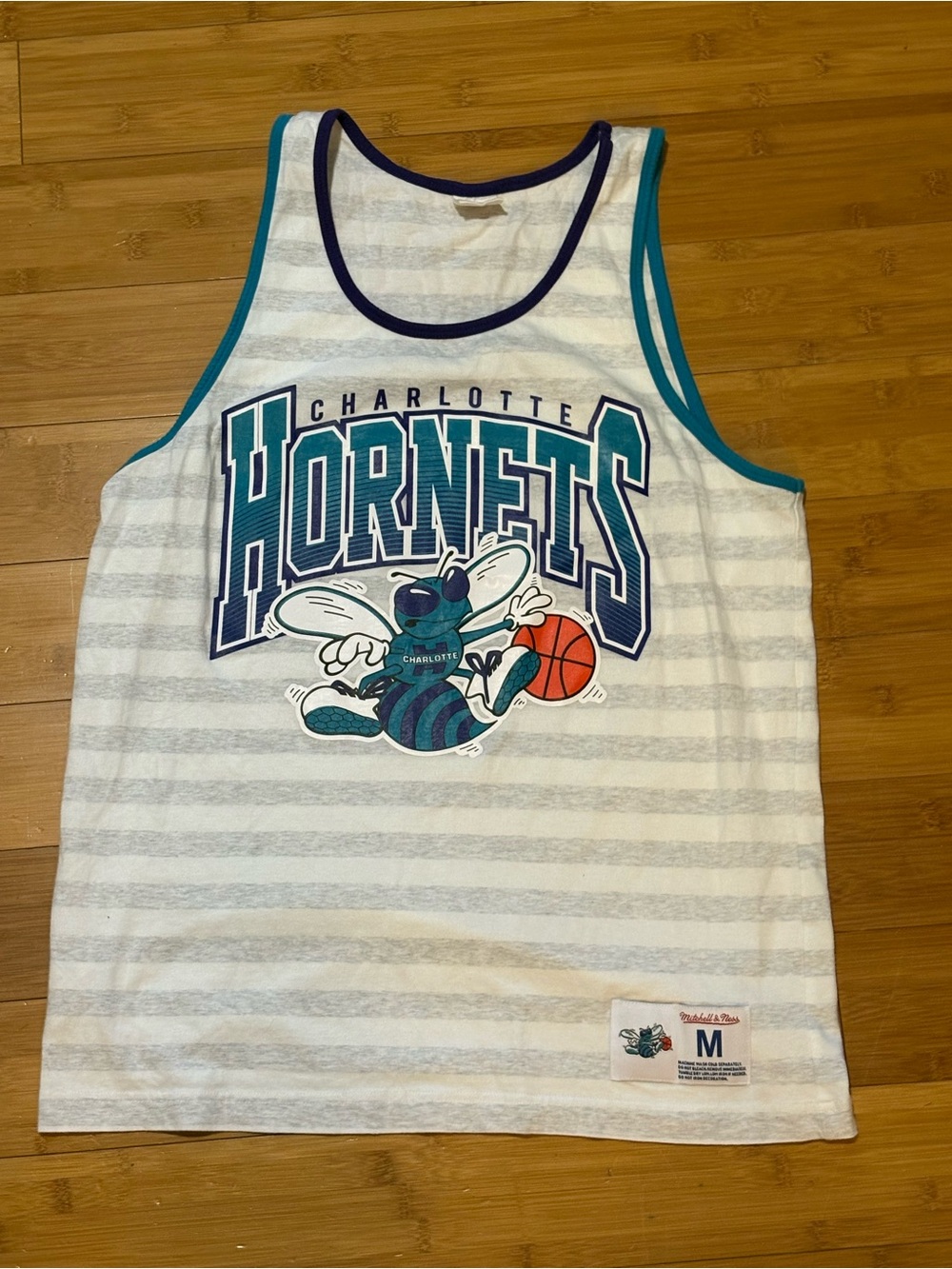 Mitchell & Ness Charlotte Hornets Tank Top Mens M Striped NBA Throwback